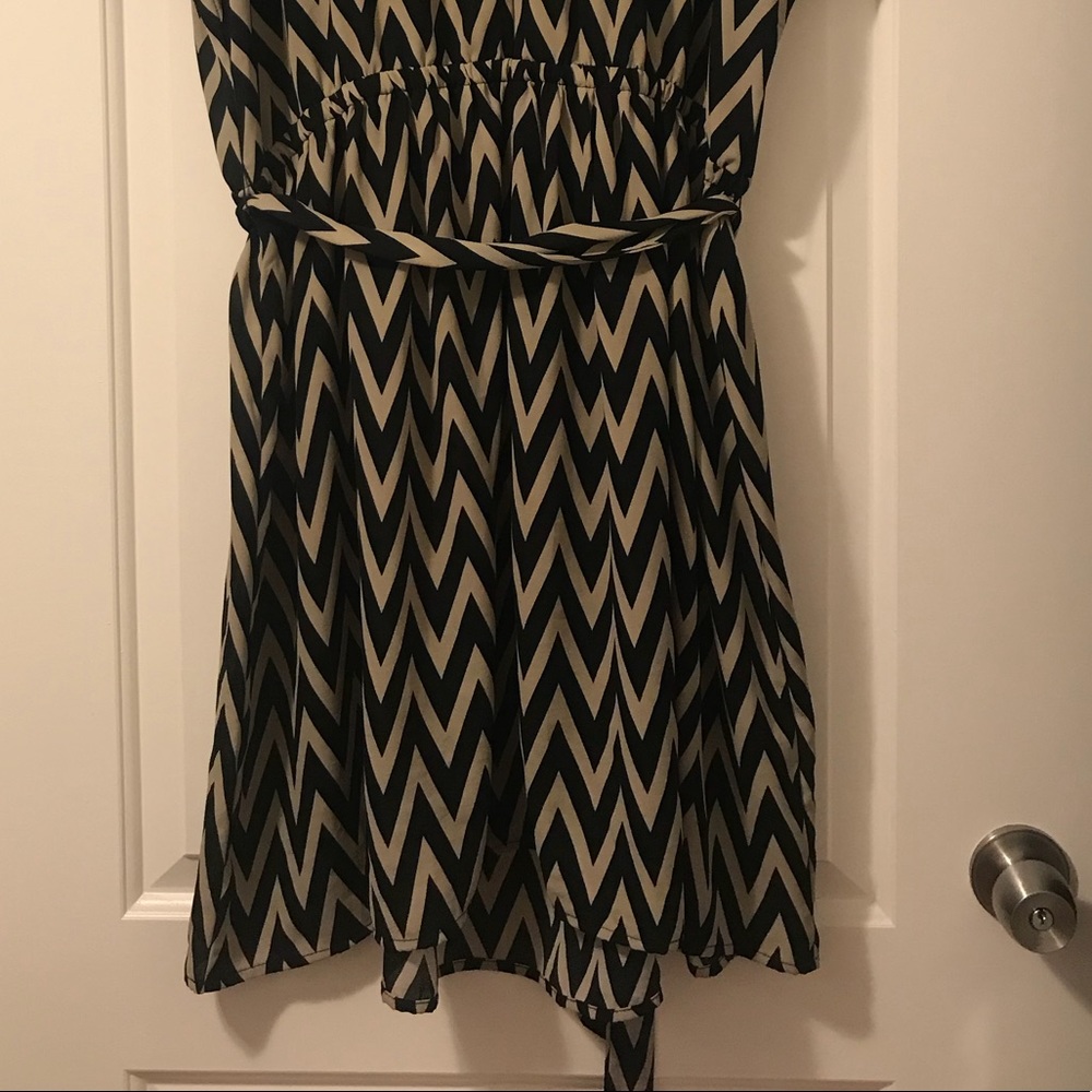 Chevron Dress - Picture 4 of 4